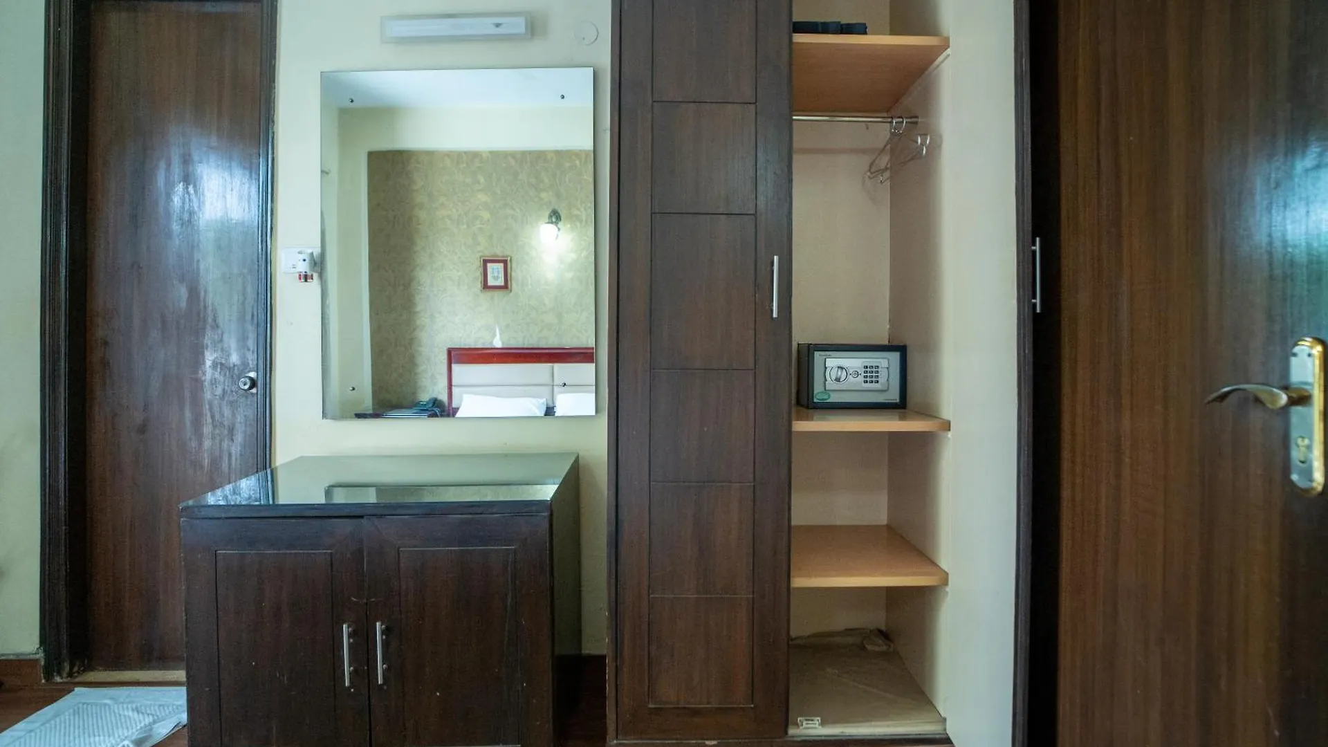 Enkay Residency V Block-Cyber City Gurgaon