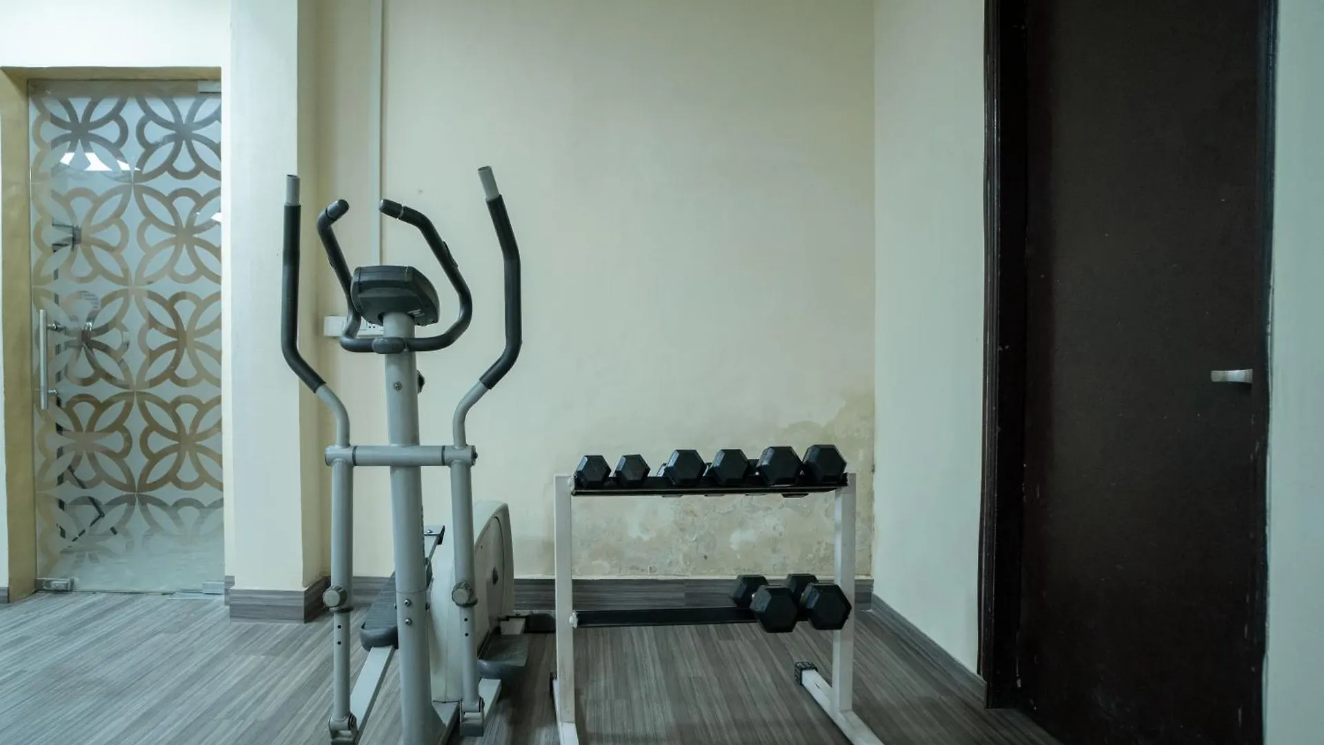 Apartament Enkay Residency V Block-Cyber City Gurgaon Indie